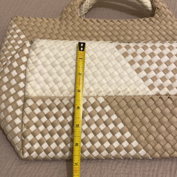 NAGHEDI Elegant Woven Tote Bag - Cream and Tan - Picture 6 of 13